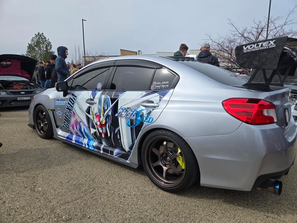 Anime in Car: Von der Folie bis zum Interieur alles im Stil Ihrer Helden